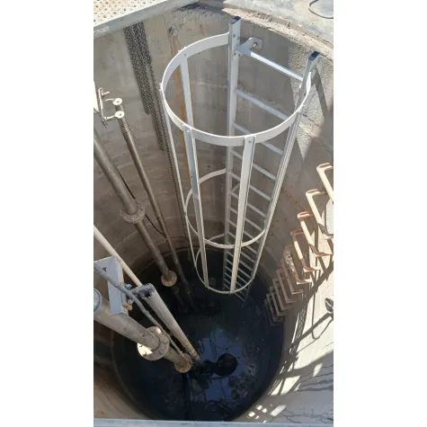 Escada Fixa Vertical em PRFV